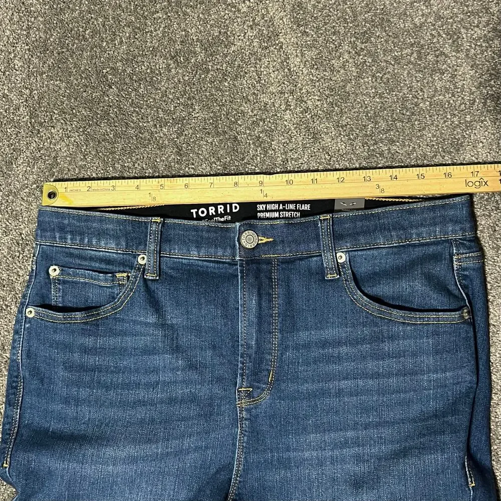 Torrid Sky High A Line Flare Jeans 12S Short High Rise Stretch NWT - Picture 6 of 10